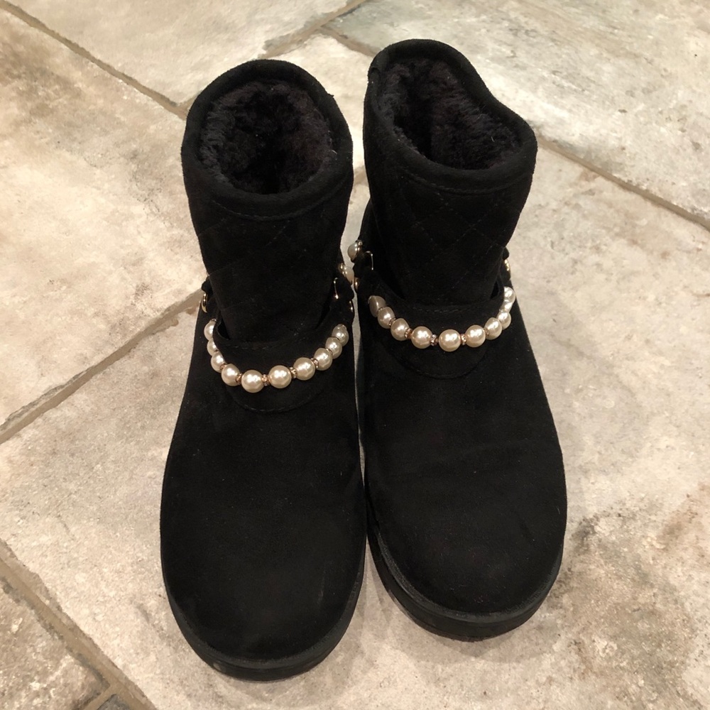 Unisa faux fur lined booties with pearl details